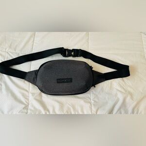 Nomatic Sling Bag